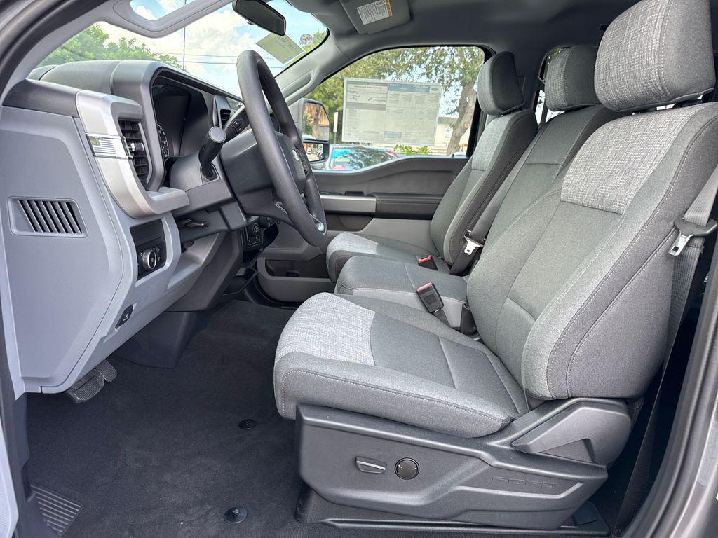 new 2025 Ford F-250 car, priced at $59,254