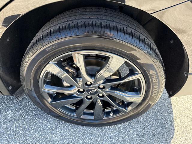 used 2022 Chevrolet Equinox car, priced at $21,900
