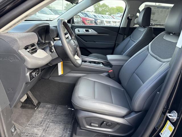new 2025 Ford Explorer car, priced at $41,597