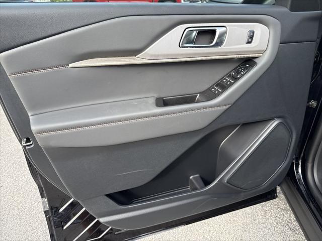 new 2025 Ford Explorer car, priced at $41,597