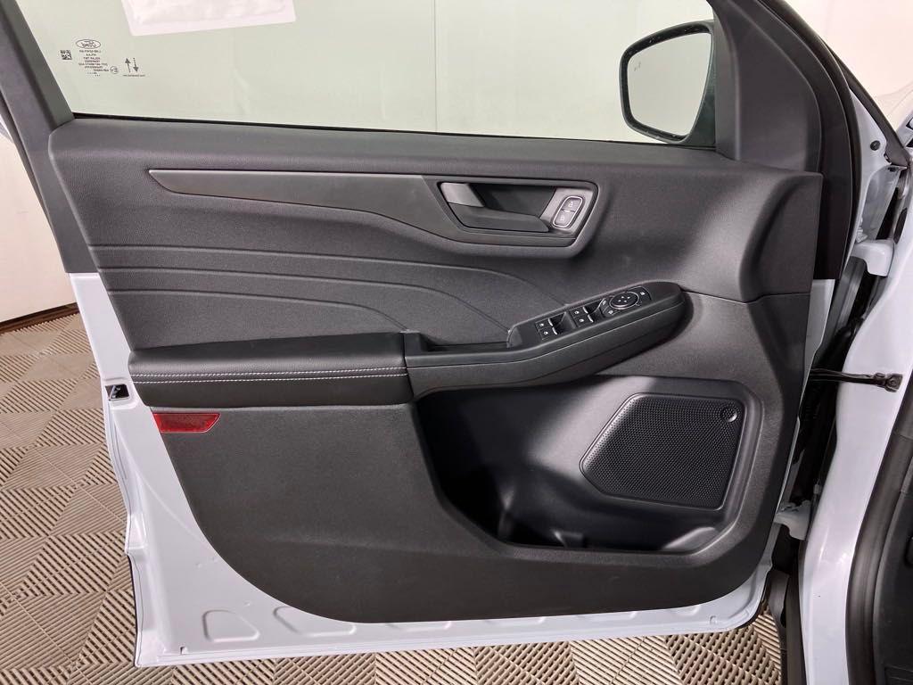 new 2025 Ford Escape car, priced at $24,306