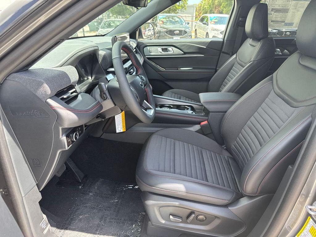 new 2025 Ford Explorer car, priced at $44,264