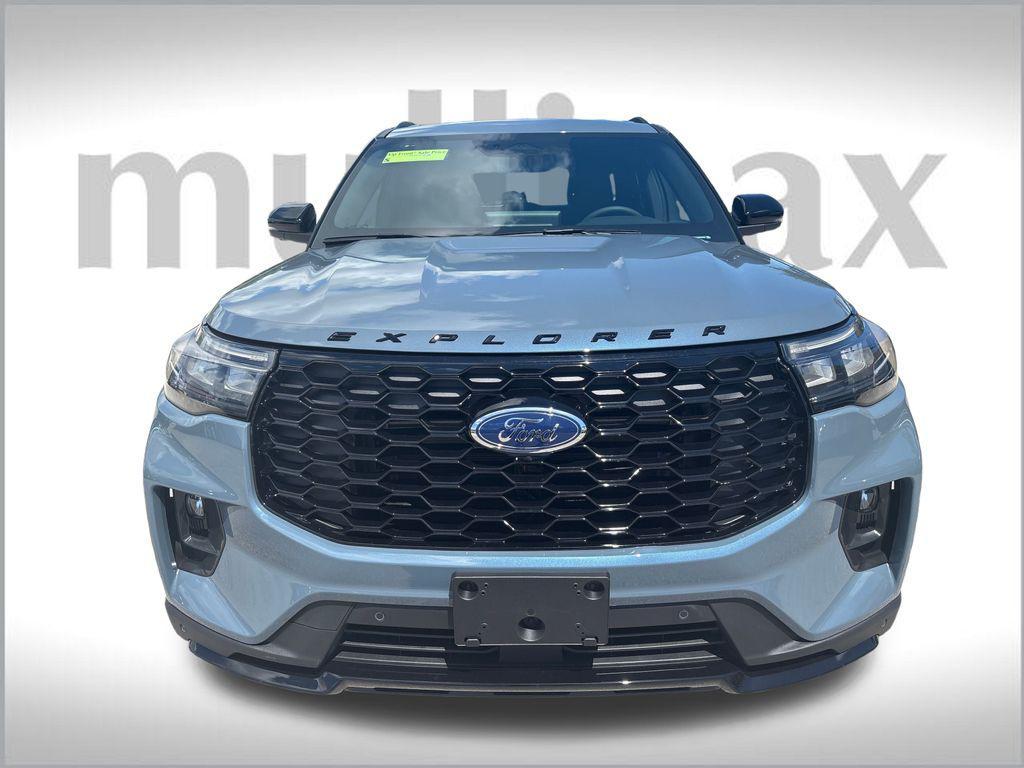 new 2025 Ford Explorer car, priced at $47,050