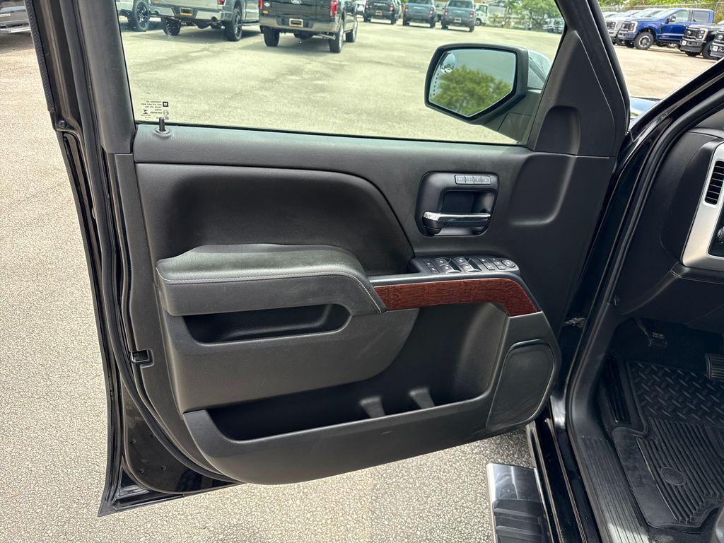 used 2014 GMC Sierra 1500 car, priced at $15,900