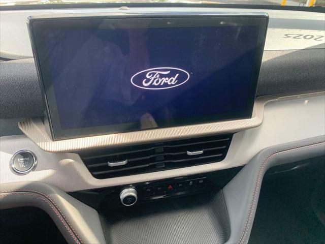 new 2025 Ford Explorer car, priced at $43,015