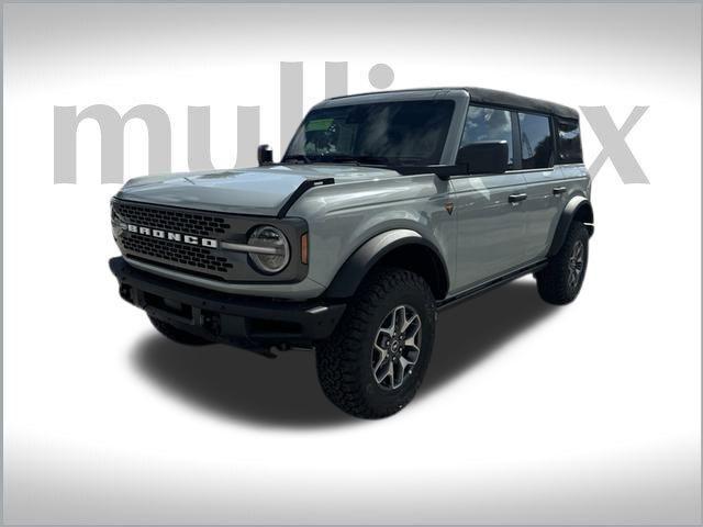 new 2024 Ford Bronco car, priced at $51,099