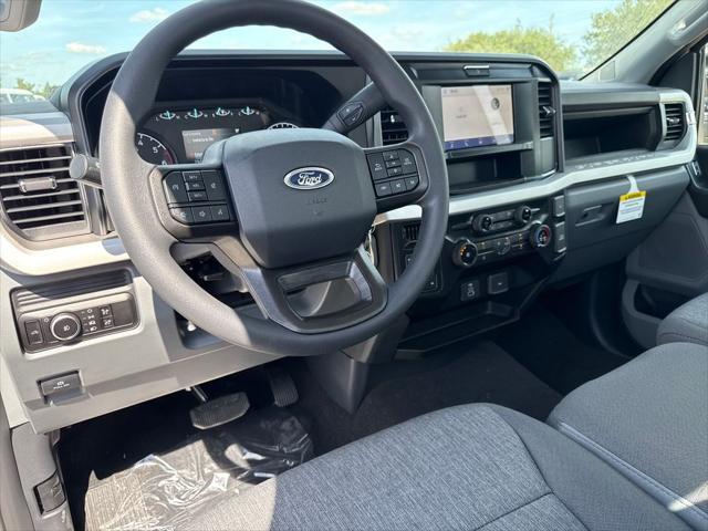 new 2025 Ford F-350 car