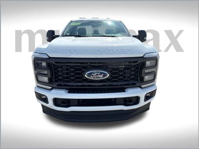 new 2025 Ford F-350 car