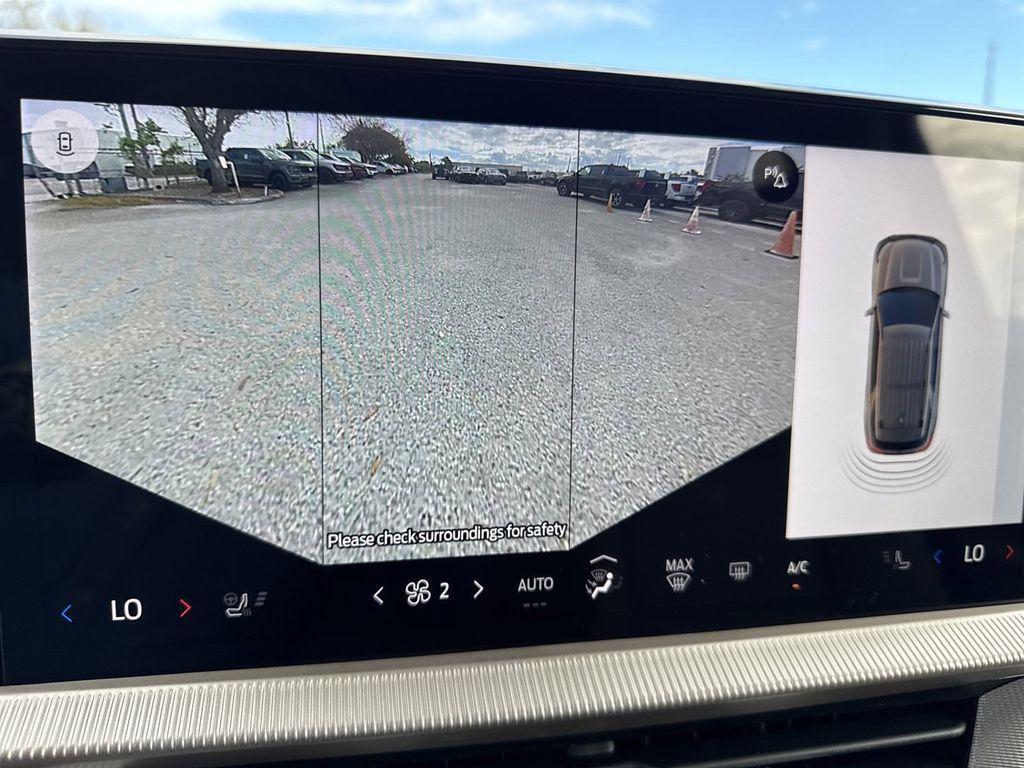new 2025 Ford Explorer car, priced at $40,519