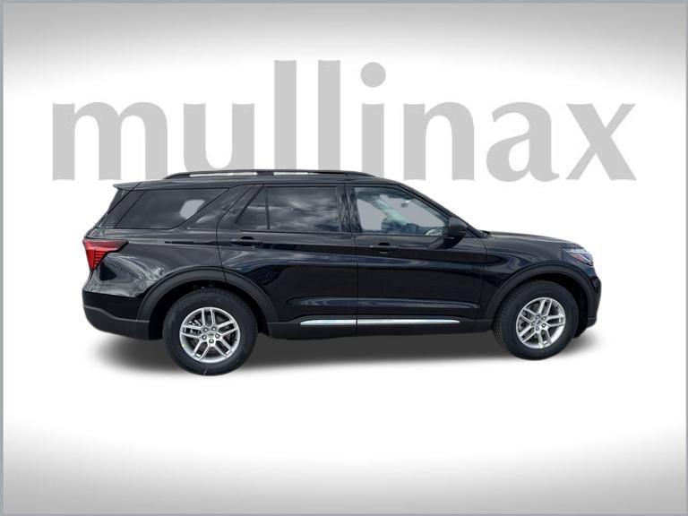 new 2025 Ford Explorer car, priced at $40,519