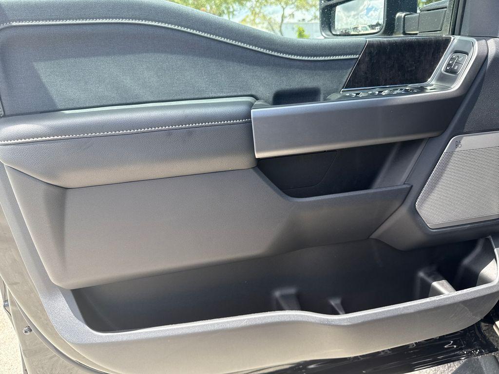 new 2025 Ford F-250 car, priced at $84,316