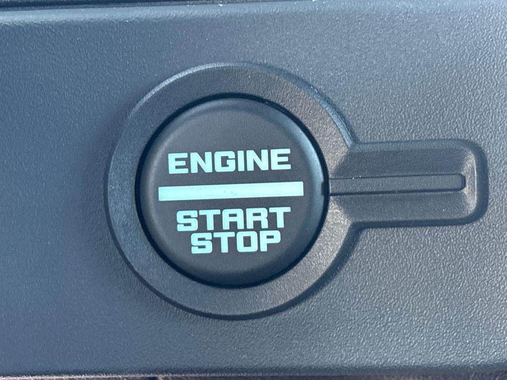 new 2025 Ford Bronco car, priced at $42,373