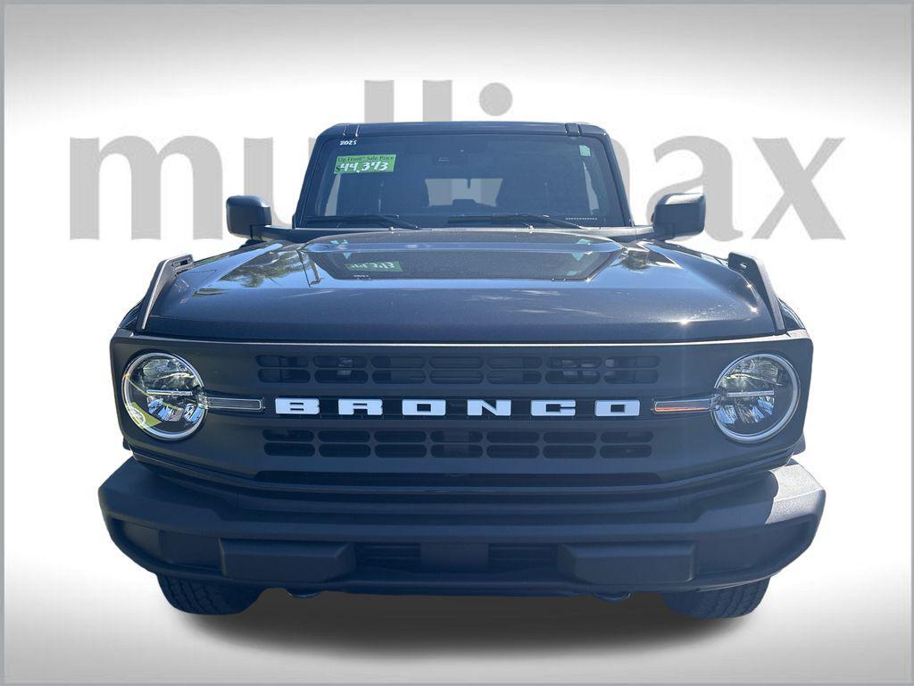 new 2025 Ford Bronco car, priced at $42,373