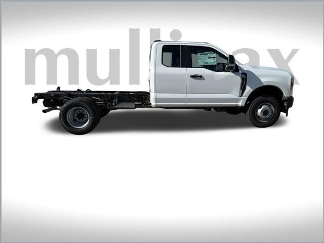new 2025 Ford F-350 car, priced at $58,893