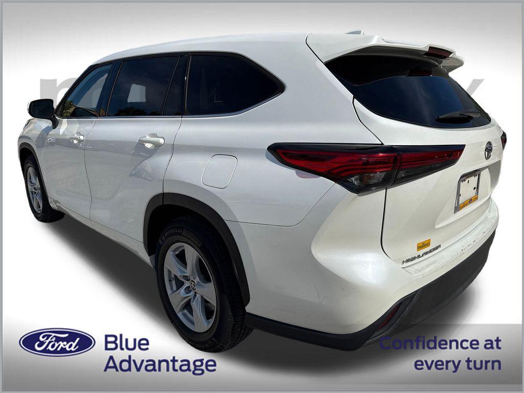 used 2021 Toyota Highlander car, priced at $24,901