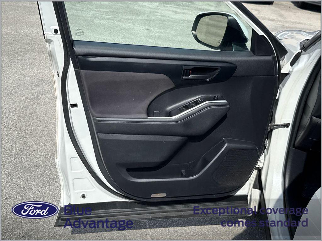 used 2021 Toyota Highlander car, priced at $24,901