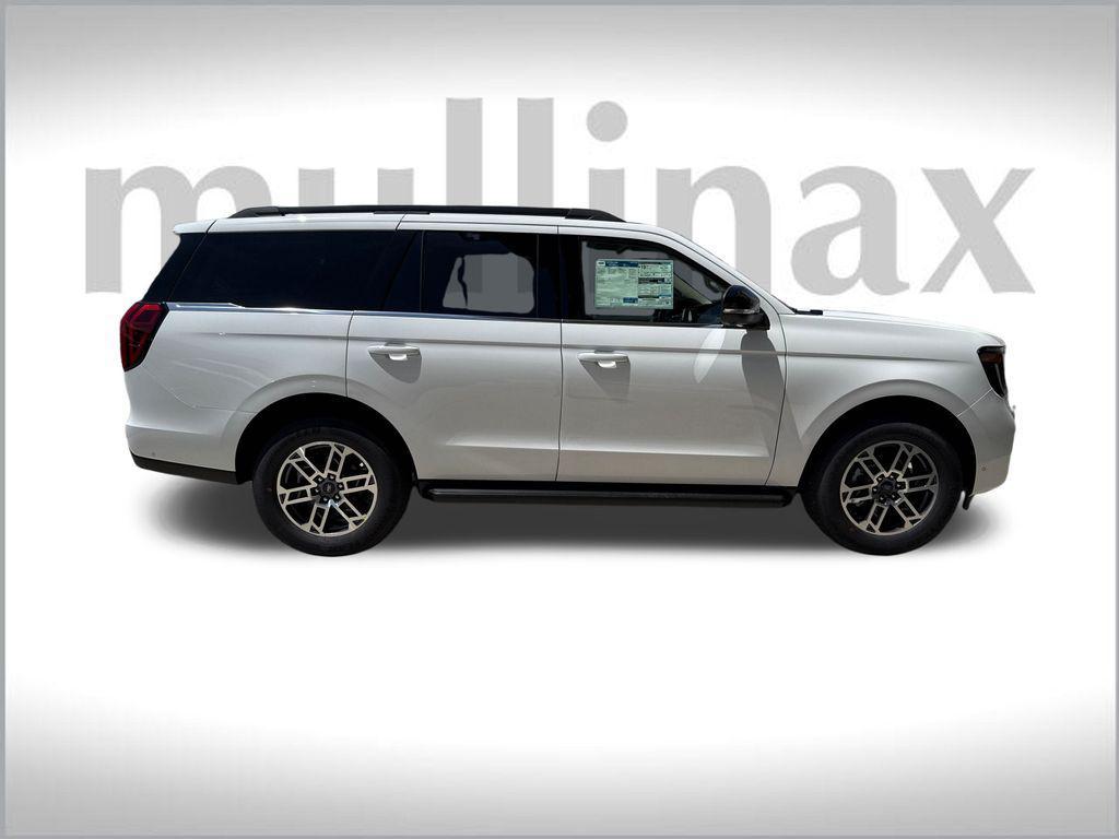 new 2025 Ford Expedition car, priced at $66,696