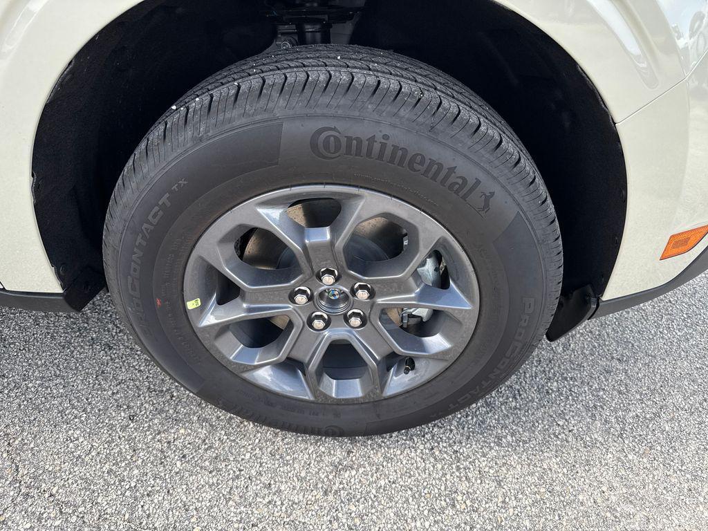 new 2025 Ford Maverick car, priced at $32,271