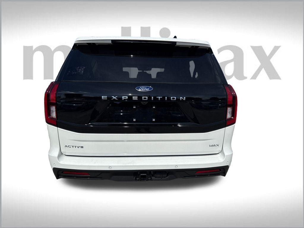 new 2025 Ford Expedition Max car, priced at $70,531