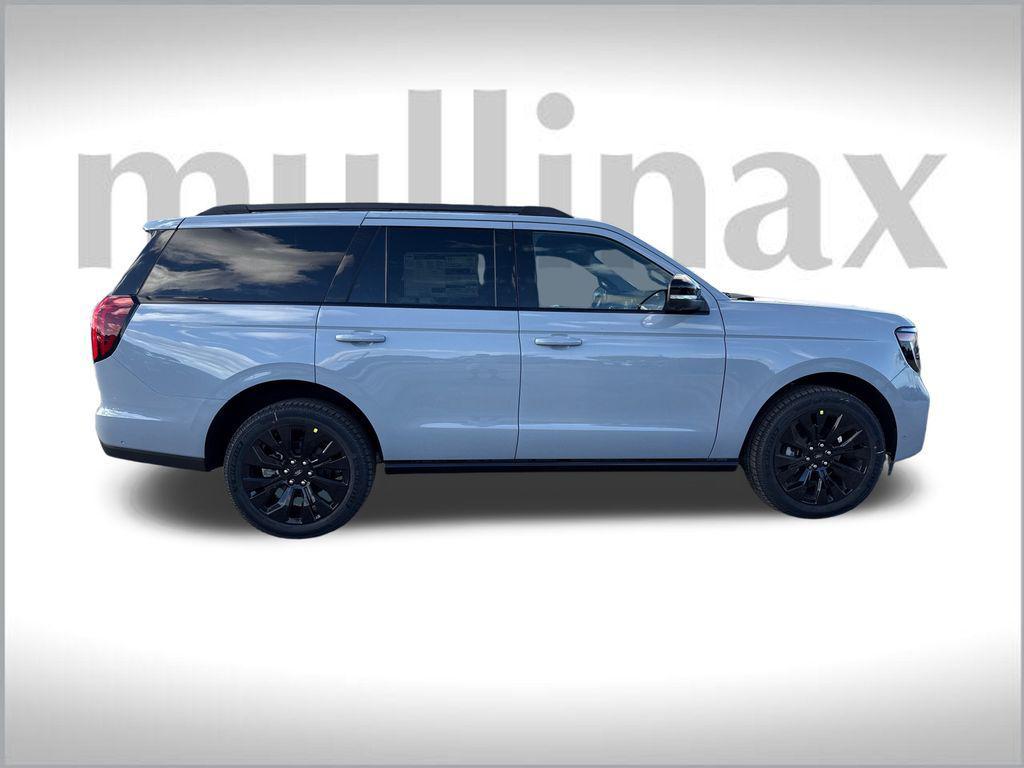 new 2025 Ford Expedition car, priced at $79,555