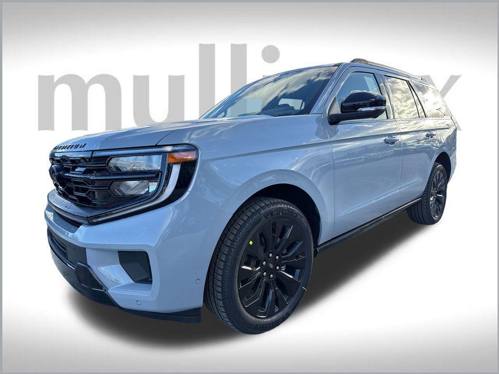 new 2025 Ford Expedition car, priced at $79,555