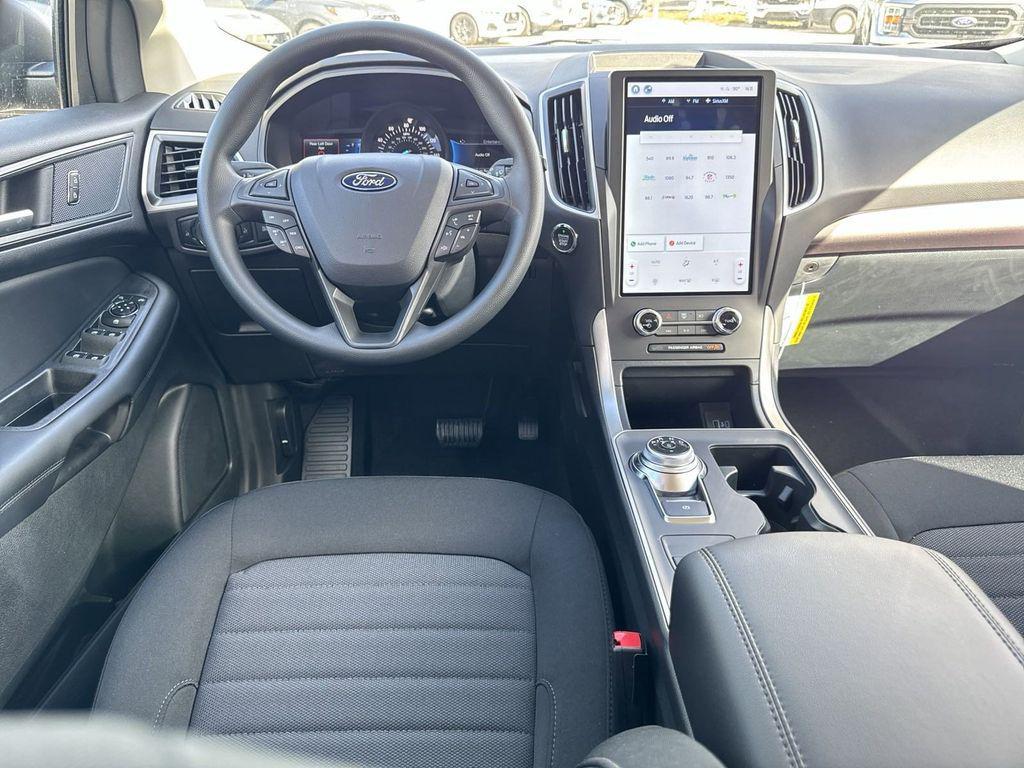 new 2024 Ford Edge car, priced at $31,900