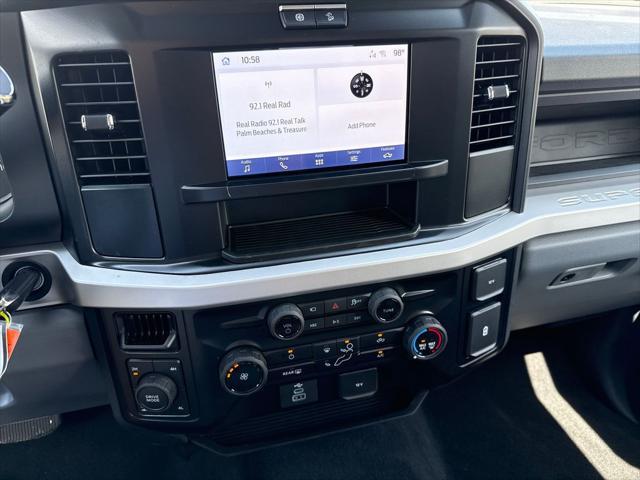 new 2025 Ford F-250 car, priced at $67,318