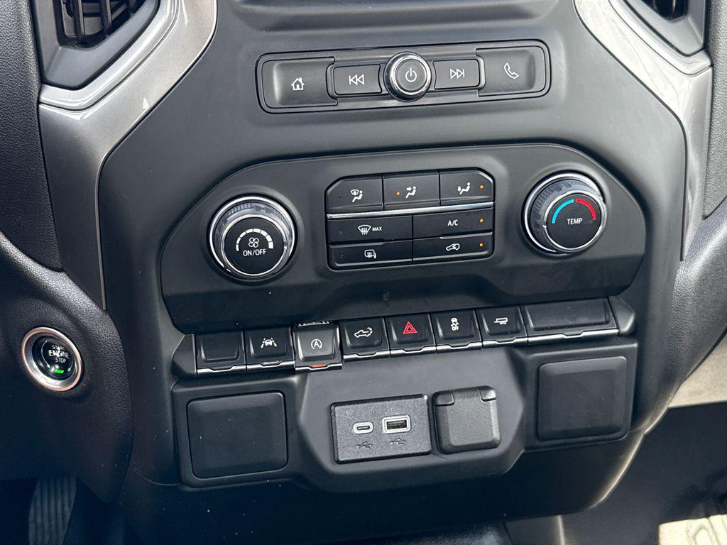 used 2024 Chevrolet Silverado 1500 car, priced at $25,901