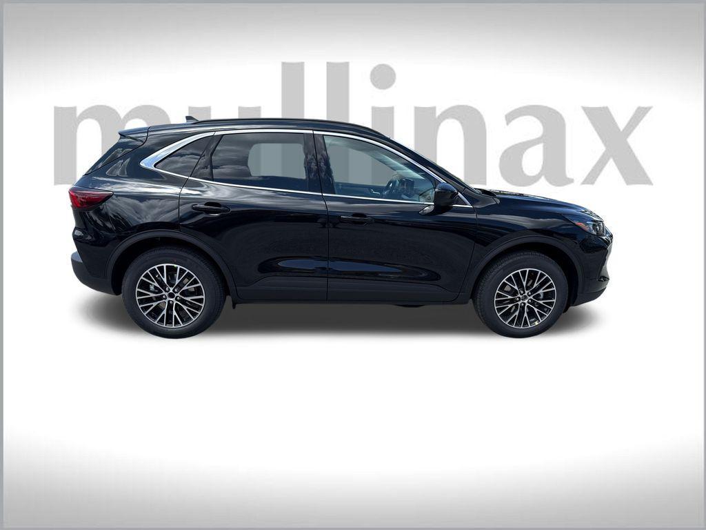 new 2025 Ford Escape PHEV car, priced at $35,224