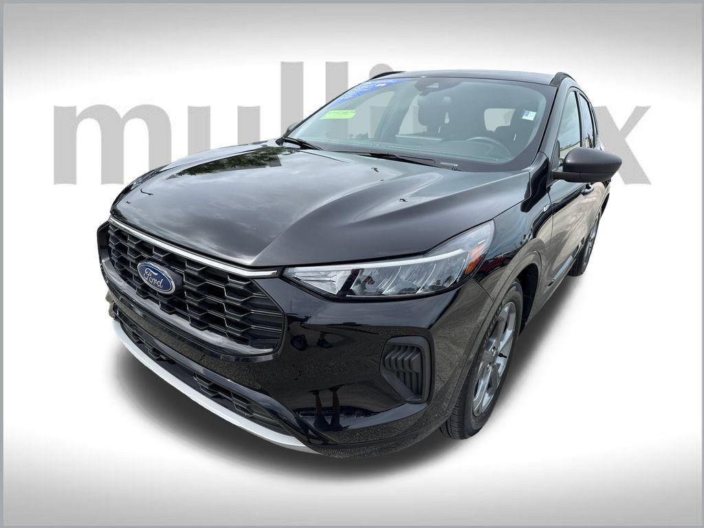 used 2023 Ford Escape car, priced at $23,900