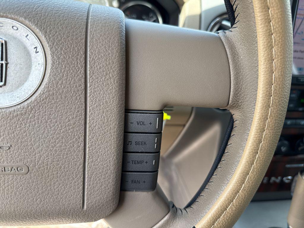 used 2006 Lincoln Mark LT car, priced at $14,900