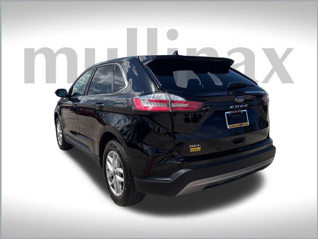 used 2024 Ford Edge car, priced at $24,900