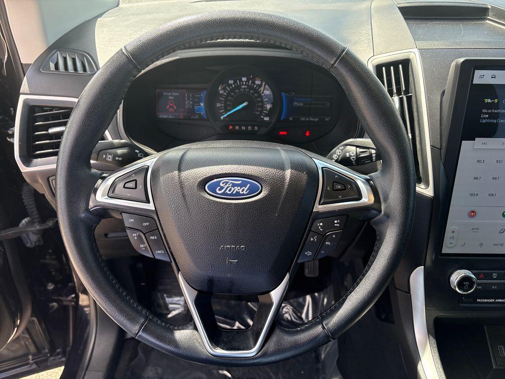 used 2024 Ford Edge car, priced at $24,900