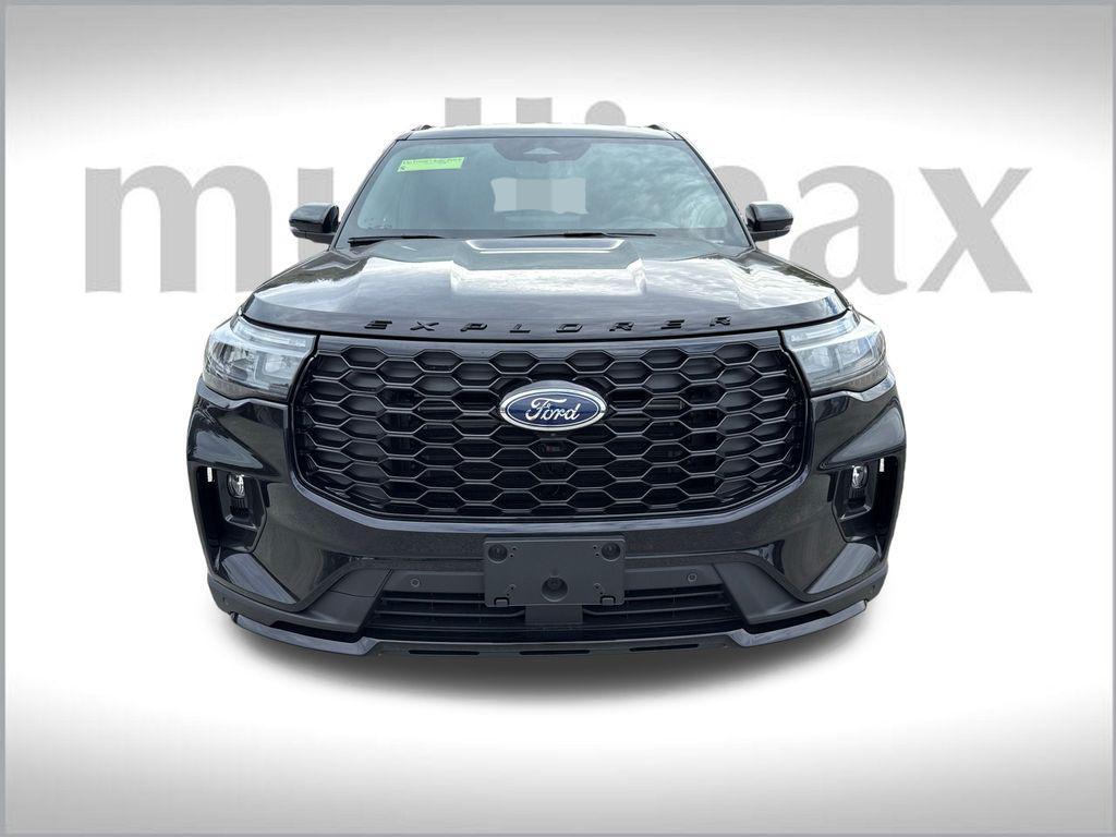 new 2025 Ford Explorer car, priced at $46,584