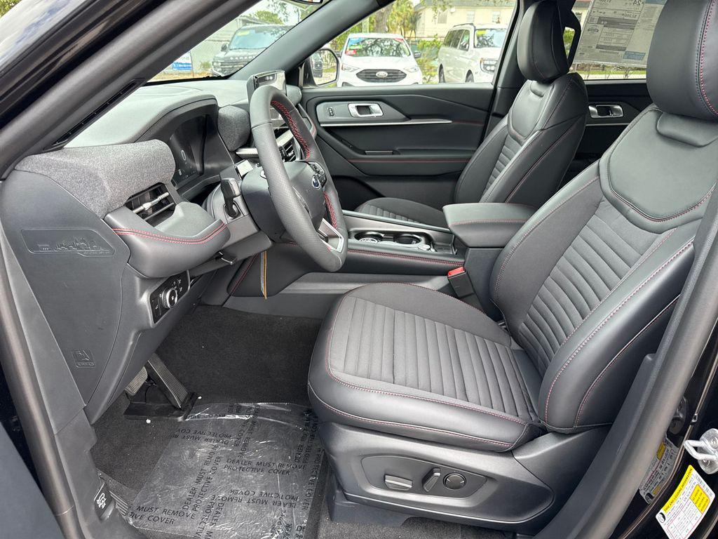 new 2025 Ford Explorer car, priced at $46,584