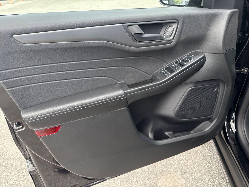 new 2025 Ford Escape car, priced at $28,336