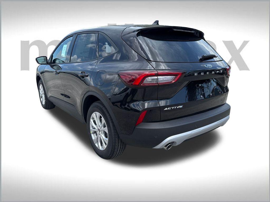 new 2025 Ford Escape car, priced at $28,336