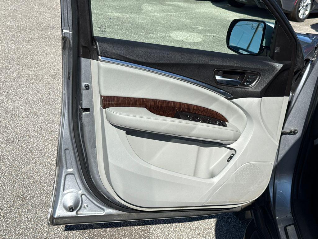 used 2018 Acura MDX car, priced at $17,900