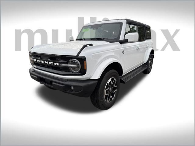 new 2025 Ford Bronco car, priced at $46,574