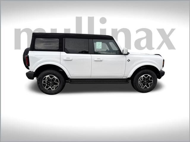 new 2025 Ford Bronco car, priced at $46,574
