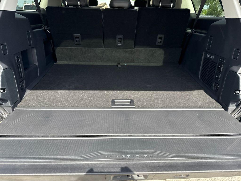 new 2025 Ford Expedition Max car, priced at $68,035