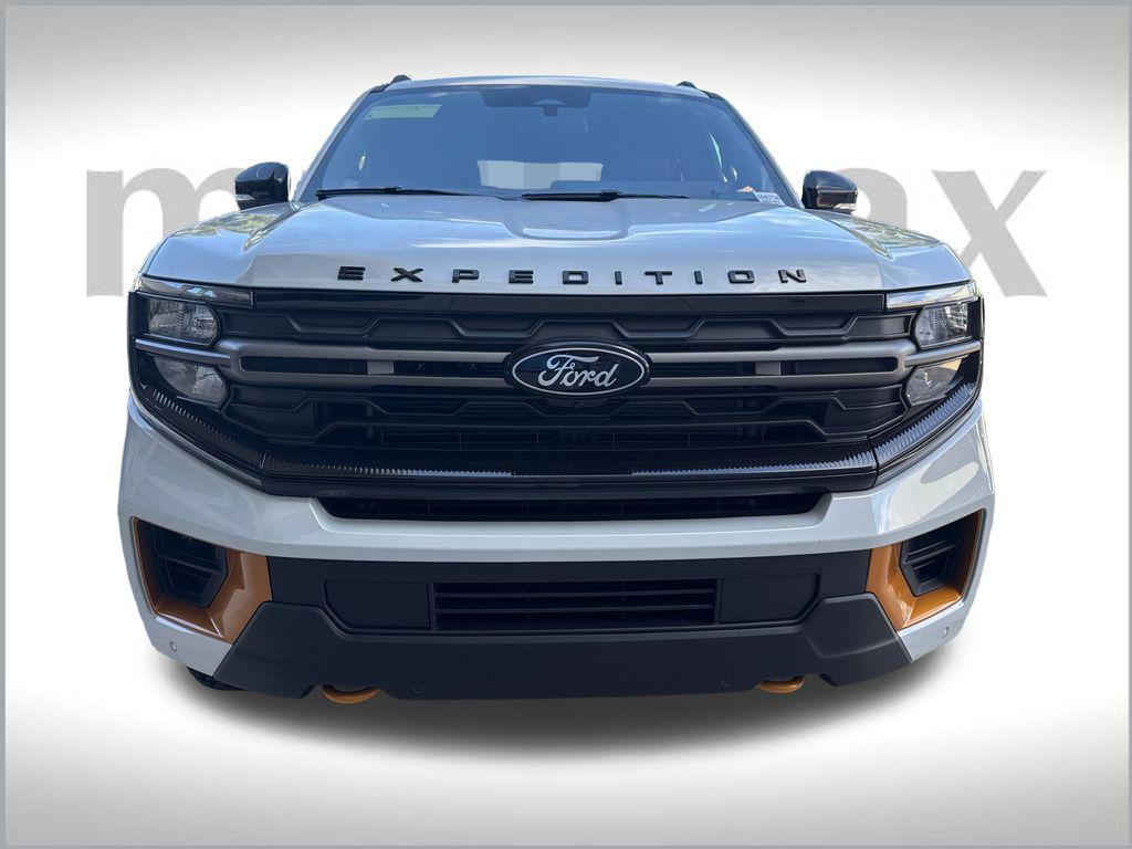 new 2025 Ford Expedition car, priced at $81,017