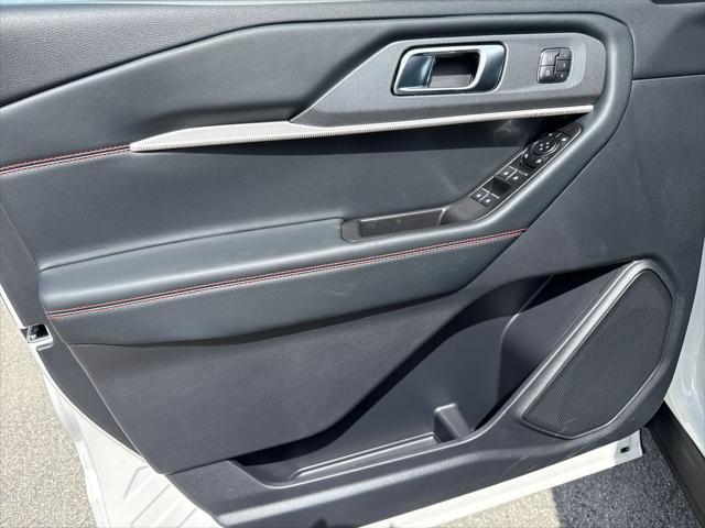 new 2025 Ford Explorer car, priced at $54,361