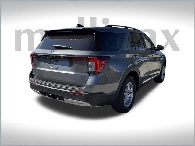 new 2025 Ford Explorer car, priced at $40,172