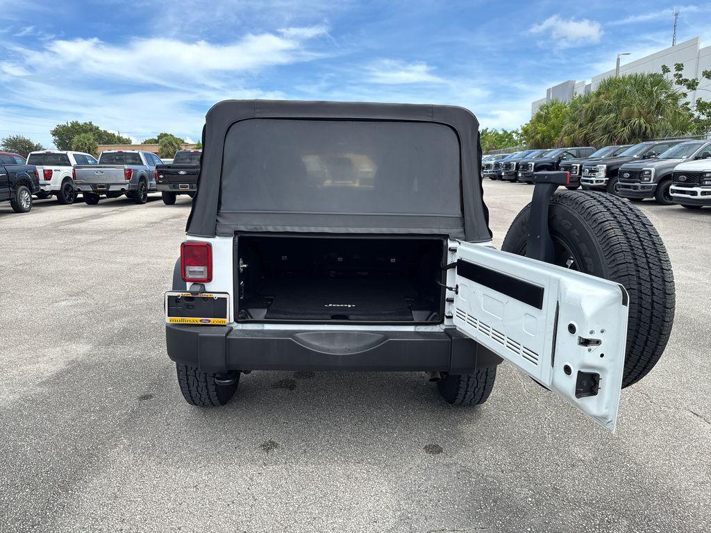used 2015 Jeep Wrangler Unlimited car, priced at $16,901