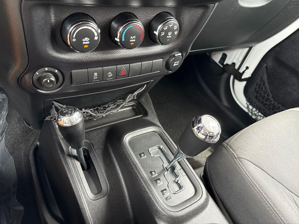 used 2015 Jeep Wrangler Unlimited car, priced at $16,901