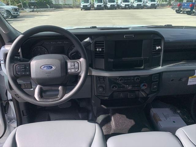 new 2025 Ford F-350 car