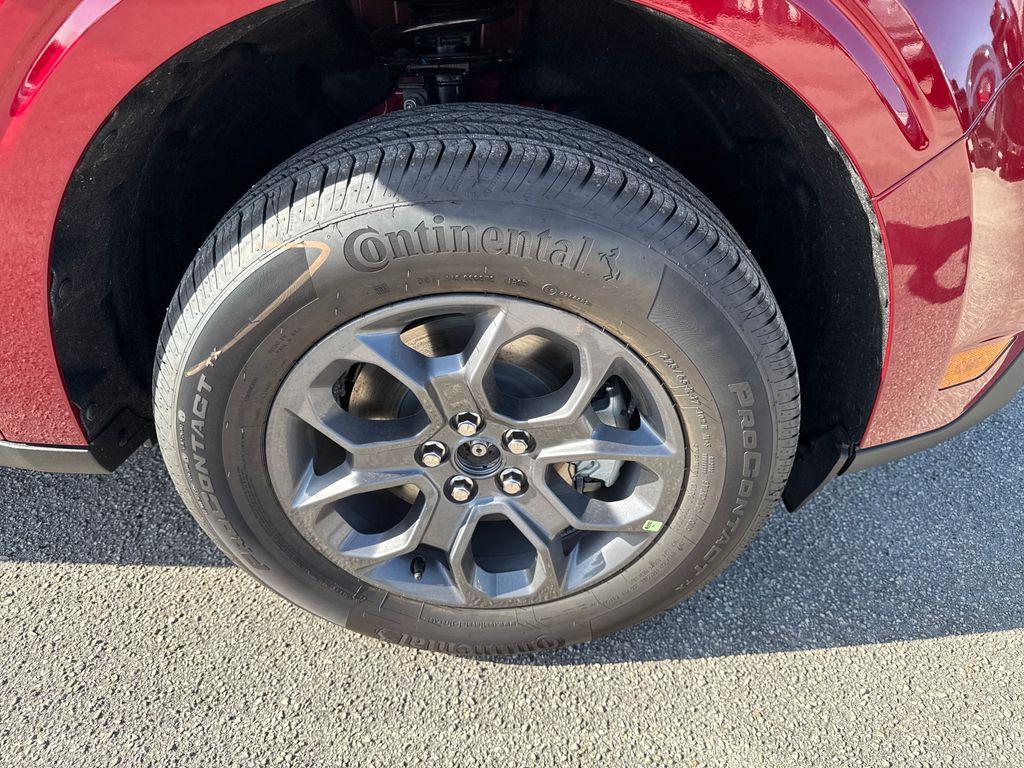 new 2025 Ford Maverick car, priced at $32,634