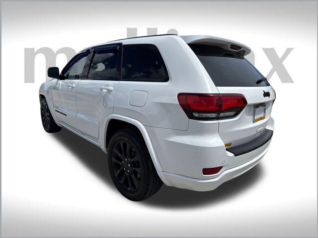 used 2017 Jeep Grand Cherokee car, priced at $13,900