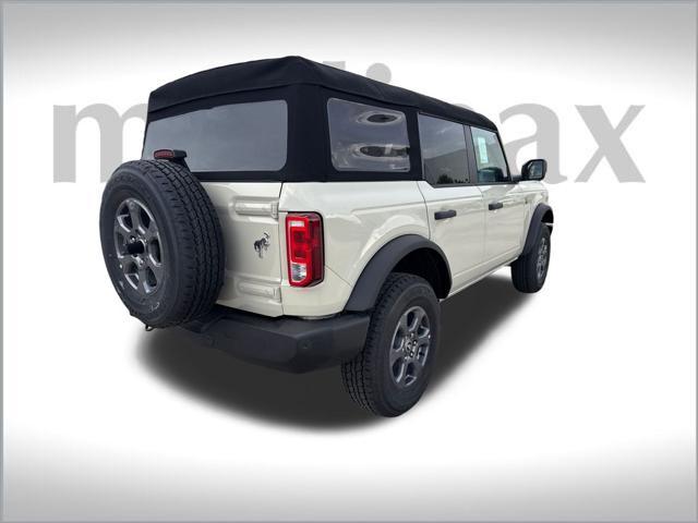 new 2025 Ford Bronco car, priced at $43,921